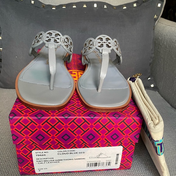 Tory Burch Tiny Miller Thong Sandals. - Picture 13 of 16